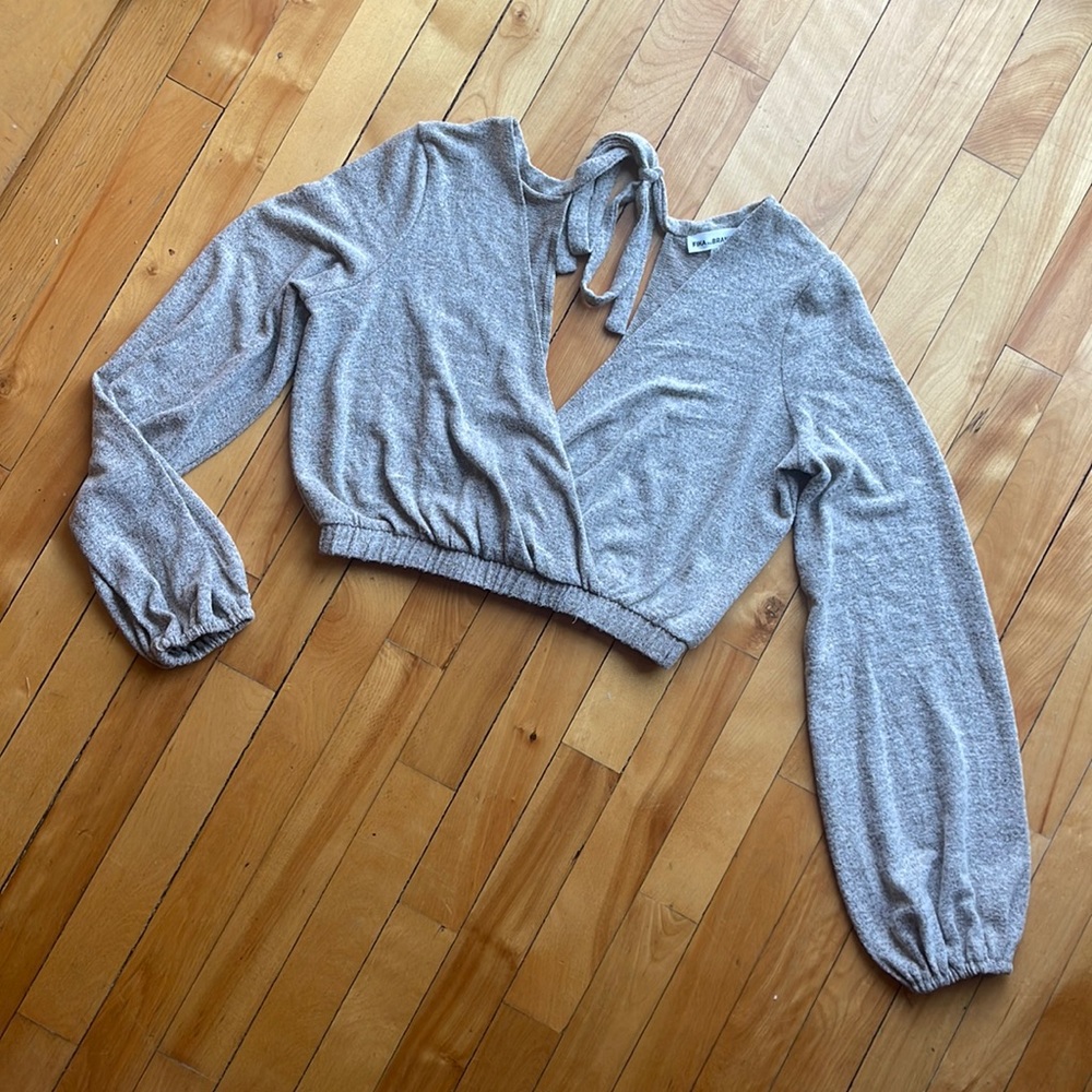 Cropped Sweater ✨never worn✨